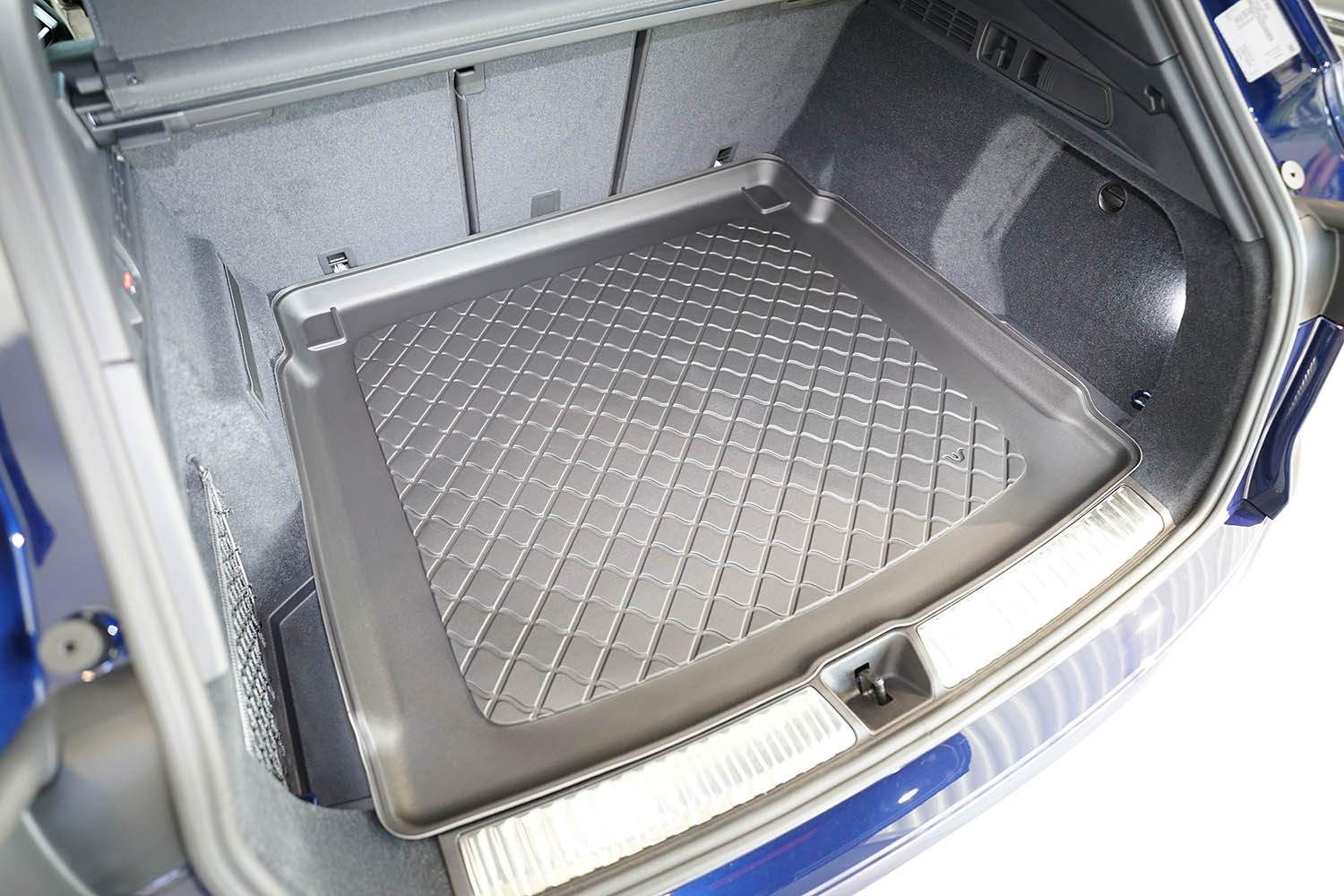 Guardliner kofferbakmat voor Audi Q5 (GU) (vanaf 2024-), met verstelbare achterbank - TPE-Rubber
